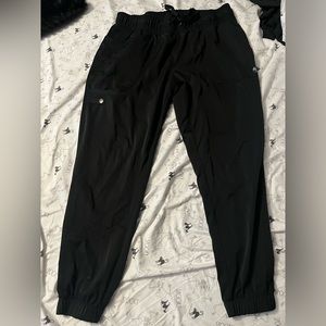 LP black Healing Hands jogger scrub bottom